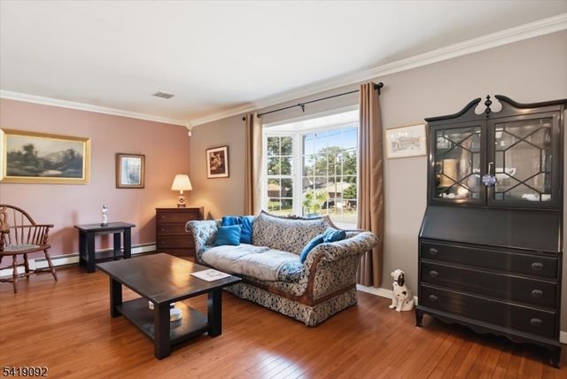 7 Strickland Ave, Little Falls Twp., NJ 07424