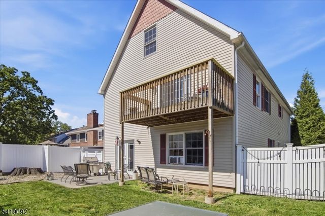 7 Strickland Ave, Little Falls Twp., NJ 07424