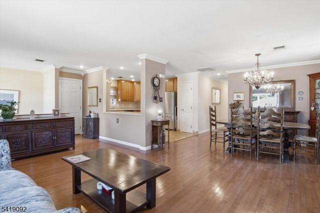 7 Strickland Ave, Little Falls Twp., NJ 07424