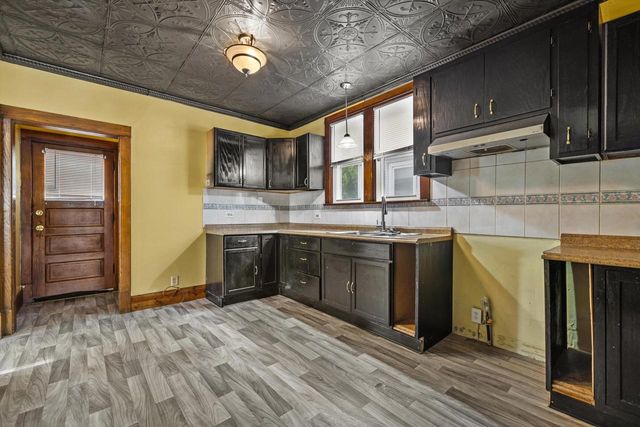 2816 Wright AVENUE, Racine, WI 53405