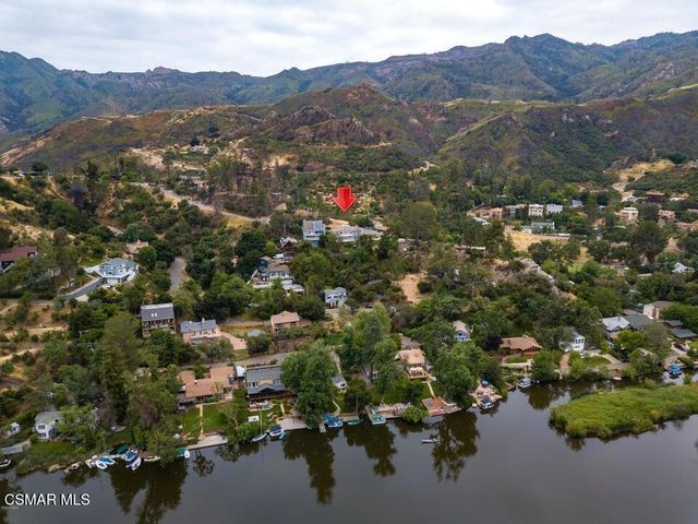 1988 Lookout Drive, Agoura Hills, CA 91301