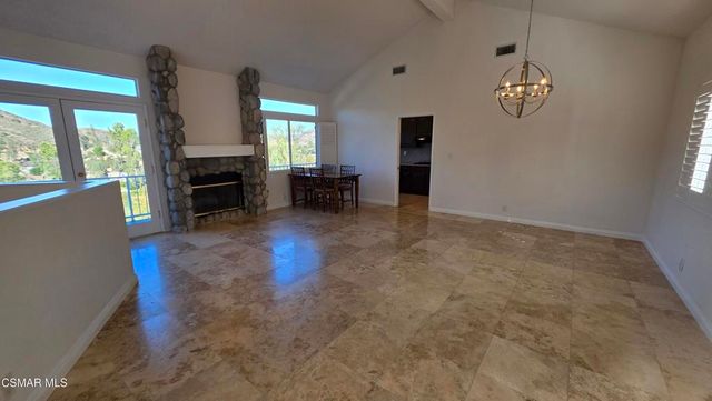 1988 Lookout Drive, Agoura Hills, CA 91301