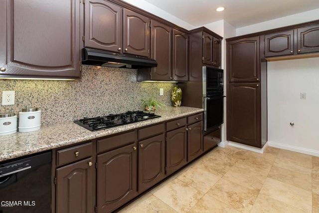 1988 Lookout Drive, Agoura Hills, CA 91301