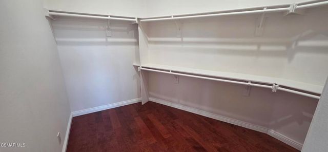 1988 Lookout Drive, Agoura Hills, CA 91301