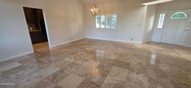 1988 Lookout Drive, Agoura Hills, CA 91301