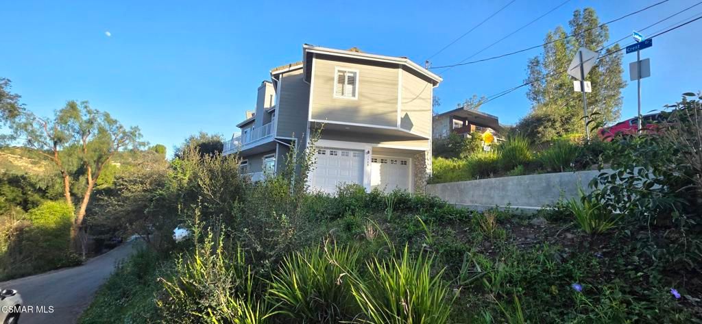 1988 Lookout Drive, Agoura Hills, CA 91301