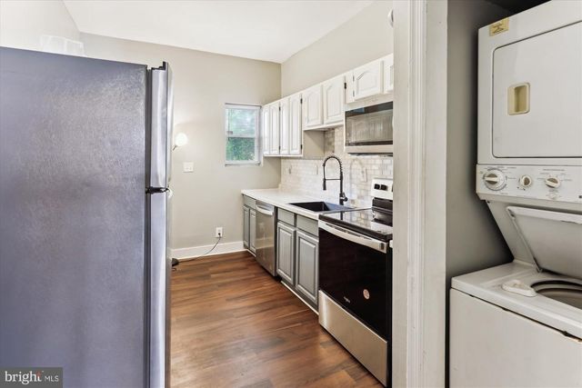 2315 MCCULLOH ST, Baltimore, MD 21217