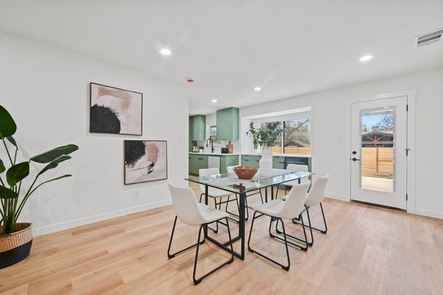 2600 Berkett DR, Austin, TX 78745