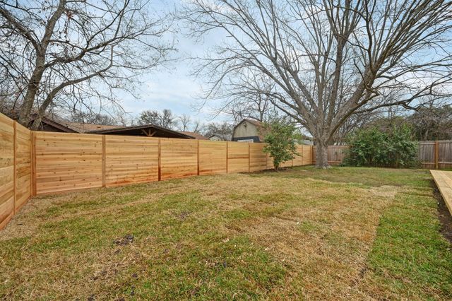 2600 Berkett DR, Austin, TX 78745