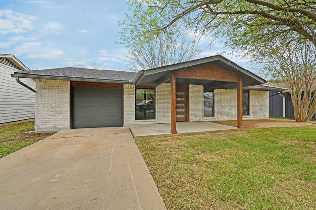 2600 Berkett DR, Austin, TX 78745