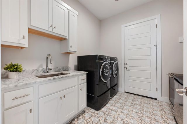 100 Huerta RD, Florence, TX 76527
