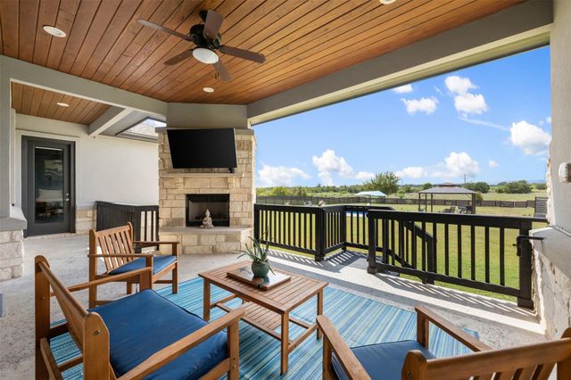 100 Huerta RD, Florence, TX 76527