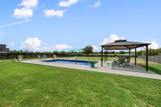 100 Huerta RD, Florence, TX 76527