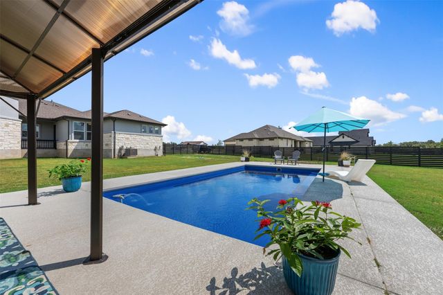 100 Huerta RD, Florence, TX 76527