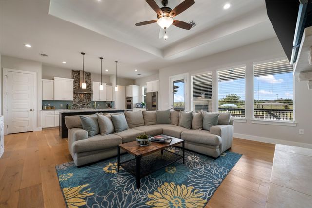 100 Huerta RD, Florence, TX 76527