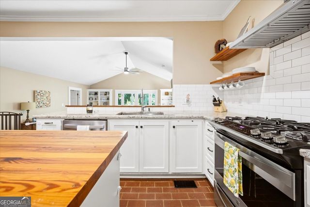 425 Ashley Place, Macon, GA 31204