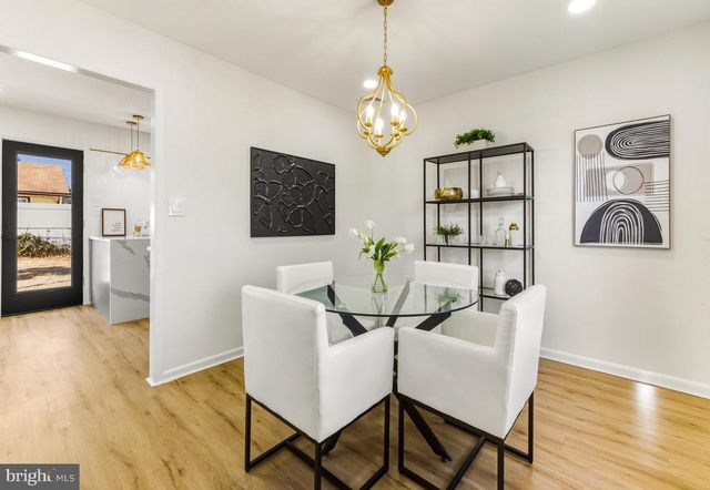 53 SPINDLETOP LN, Willingboro, NJ 08046