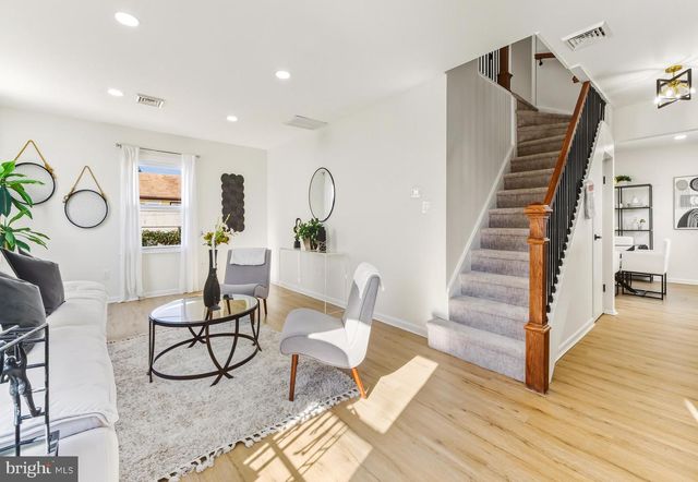 53 SPINDLETOP LN, Willingboro, NJ 08046