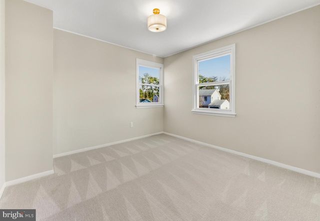 53 SPINDLETOP LN, Willingboro, NJ 08046