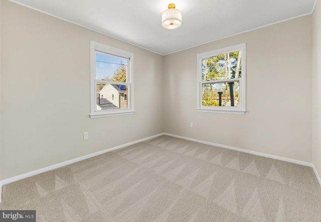 53 SPINDLETOP LN, Willingboro, NJ 08046