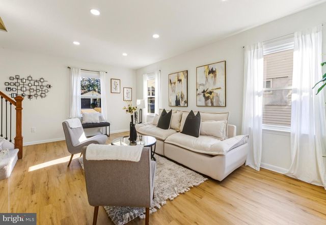 53 SPINDLETOP LN, Willingboro, NJ 08046