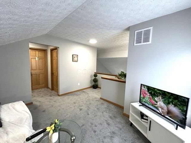 4048 Grayson Drive, Obetz, OH 43207
