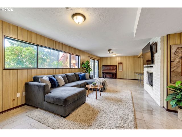 14655 Nw WEST UNION Rd, Portland, OR 97229