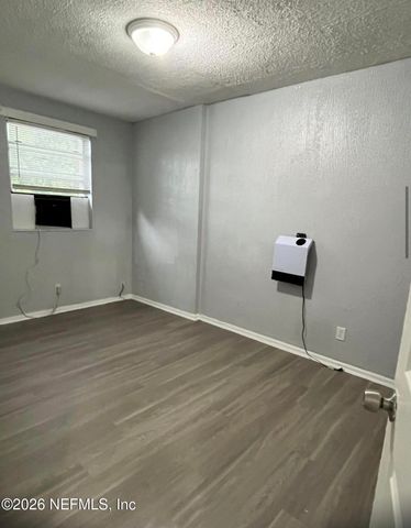 4413 MONCRIEF Road W, Jacksonville, FL 32209