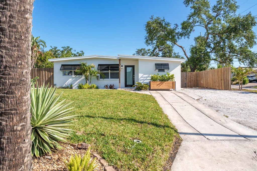 4001 W NORTH A STREET, Tampa, FL 33609