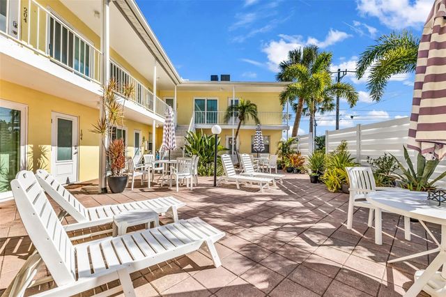 700 W VENICE AVENUE 206, Venice, FL 34285