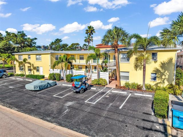 700 W VENICE AVENUE 206, Venice, FL 34285