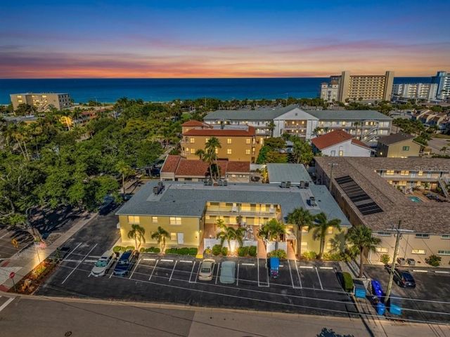 700 W VENICE AVENUE 206, Venice, FL 34285