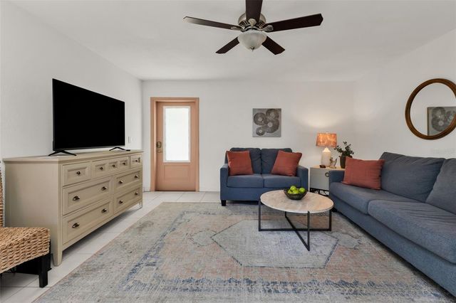 700 W VENICE AVENUE 206, Venice, FL 34285