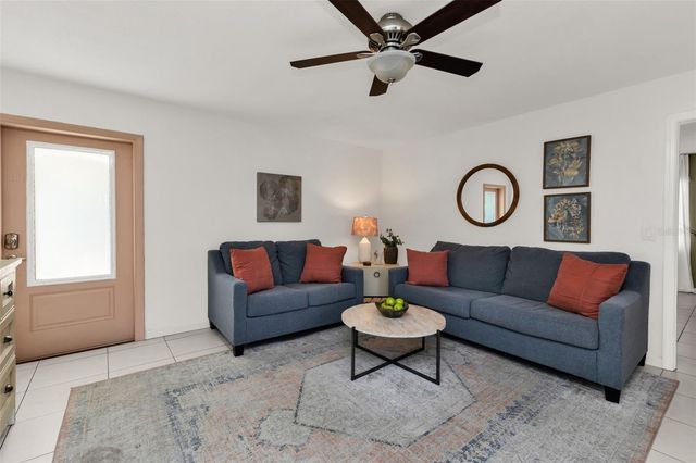 700 W VENICE AVENUE 206, Venice, FL 34285