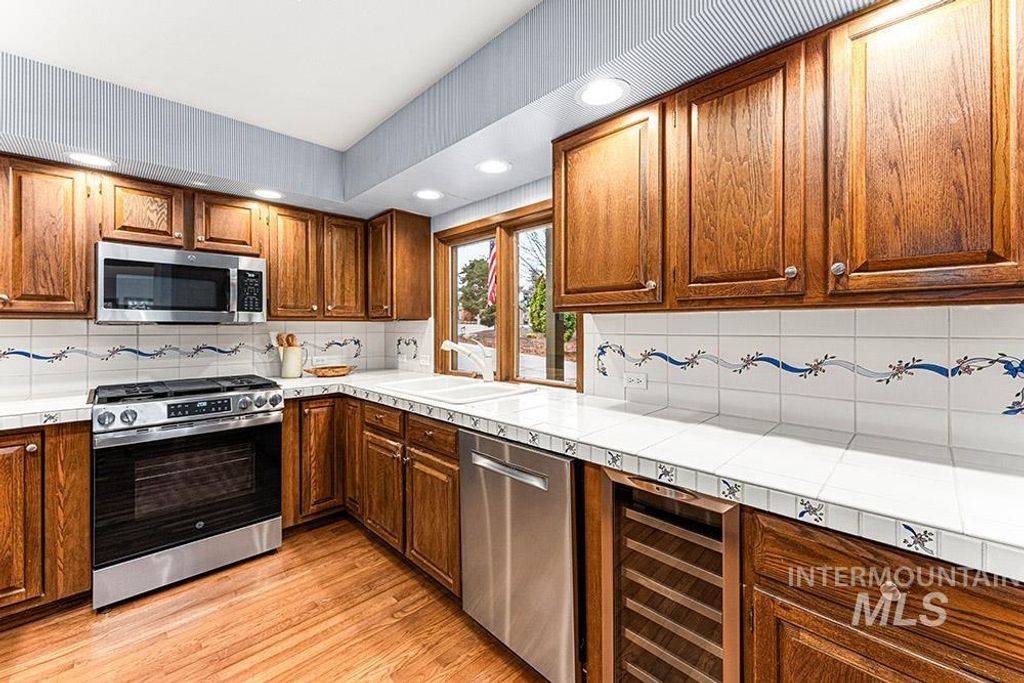 1062 E Harcourt Dr, Boise, ID 83702 photo 12