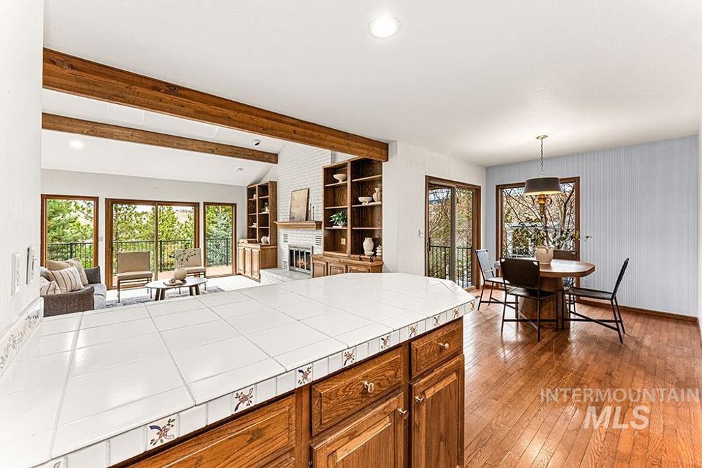 1062 E Harcourt Dr, Boise, ID 83702 photo 13