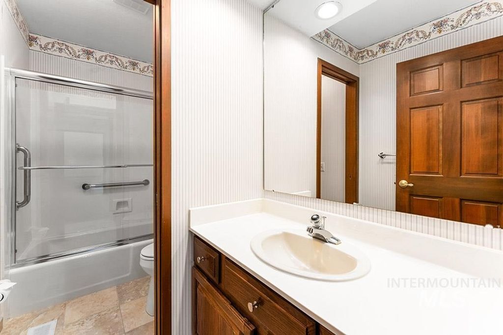 1062 E Harcourt Dr, Boise, ID 83702 photo 25