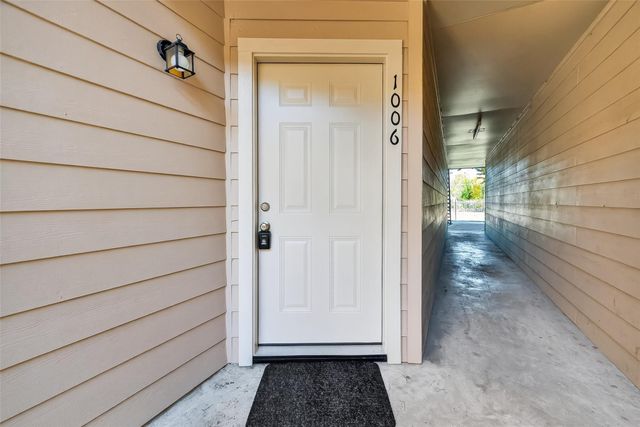 3770 Lovers Wood Lane 1006, Houston, TX 77014