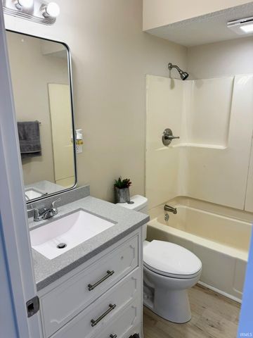 2208 Margybeth Avenue, Evansville, IN 47714