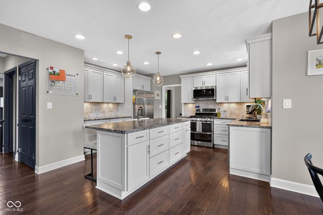 10575 Power Drive, Carmel, IN 46033
