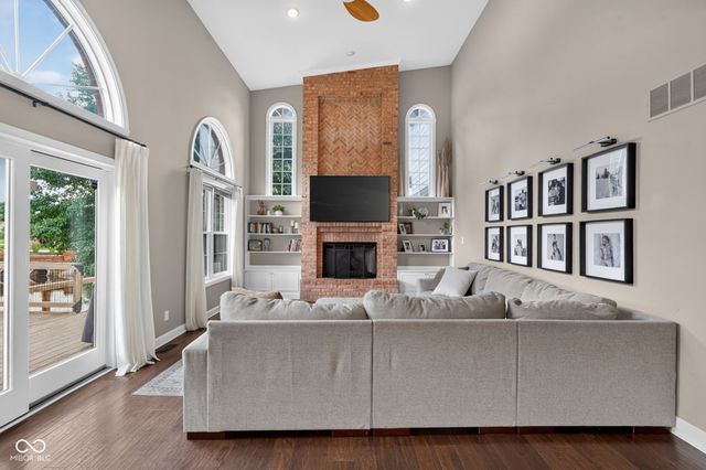 10575 Power Drive, Carmel, IN 46033