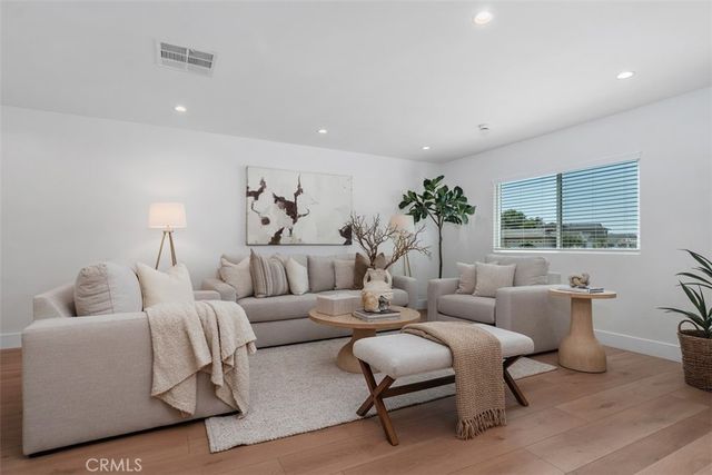 3790 Violet St, Seal Beach, CA 90740