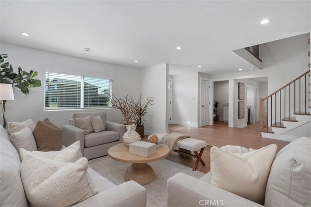 3790 Violet St, Seal Beach, CA 90740