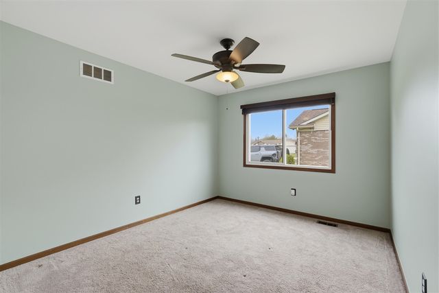 37962 Munger Drive, Livonia, MI 48154