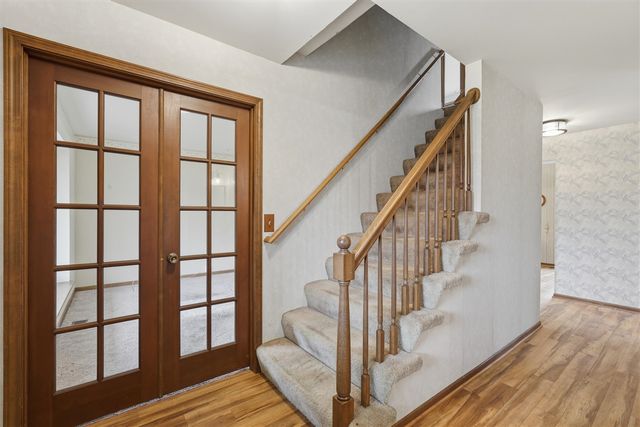 37962 Munger Drive, Livonia, MI 48154