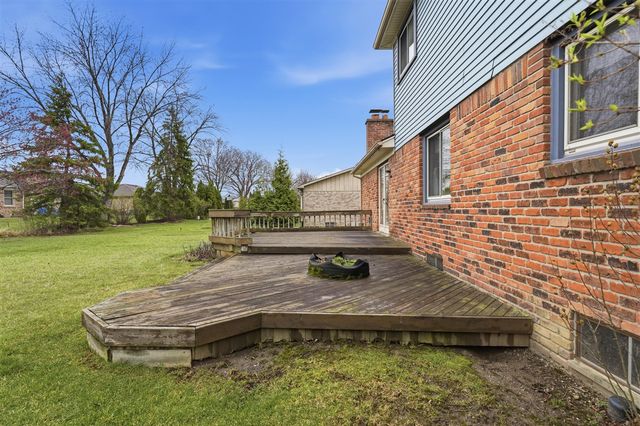 37962 Munger Drive, Livonia, MI 48154