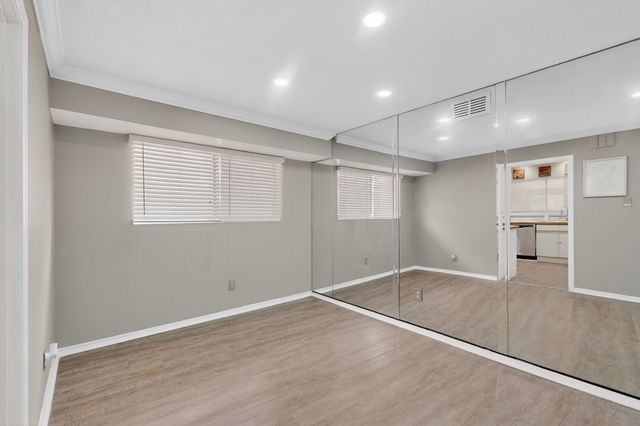 7812 Royal Lane 210, Dallas, TX 75230