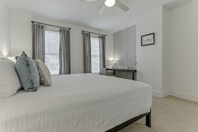 1158 Summit Street, Columbus, OH 43201