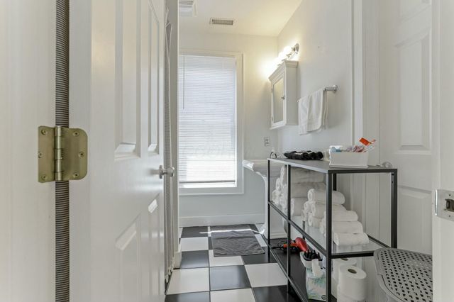 1158 Summit Street, Columbus, OH 43201