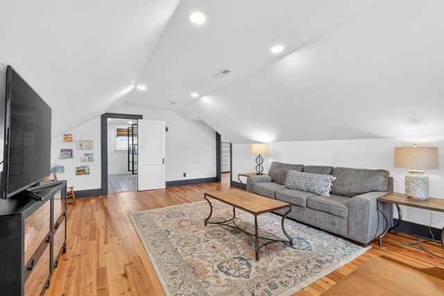 602 Mitchell Ave, Columbia, TN 38401